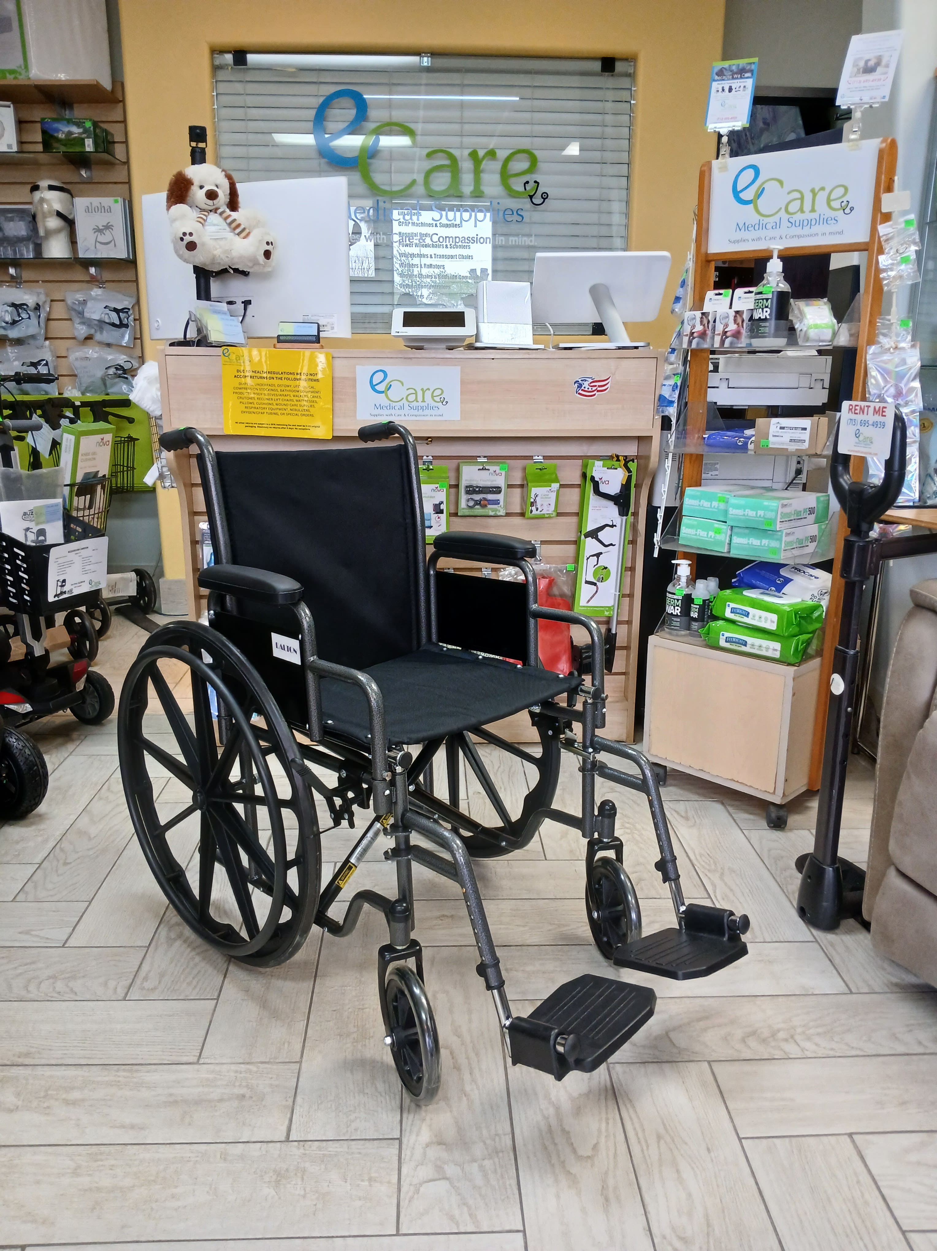 16 inches wide basic manual wheelchair footrest or legrest — photo 4 of 5