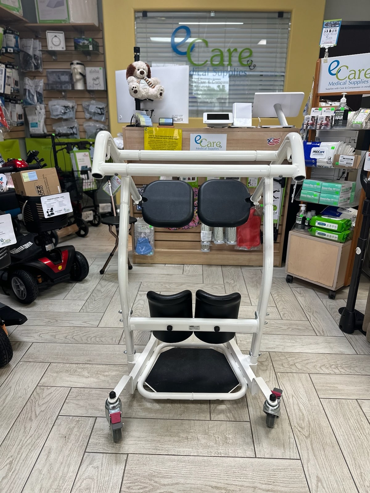 Manual Stand Aid and Standing Transporter 400 Lb Cap Serving La Porte TX by Lumex — photo 4 of 6 Manual Stand Aid and Standing Transporter 400 Lb Cap Serving La Porte TX by Lumex — photo 4 of 6